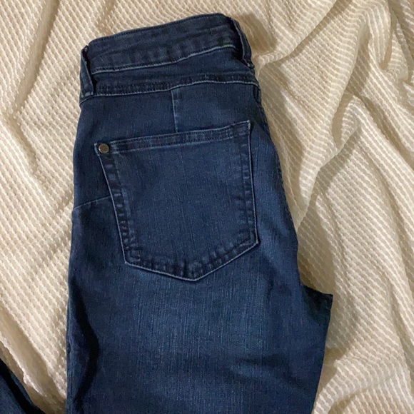 Jennifer Lopez Jeans - Picture 2 of 12